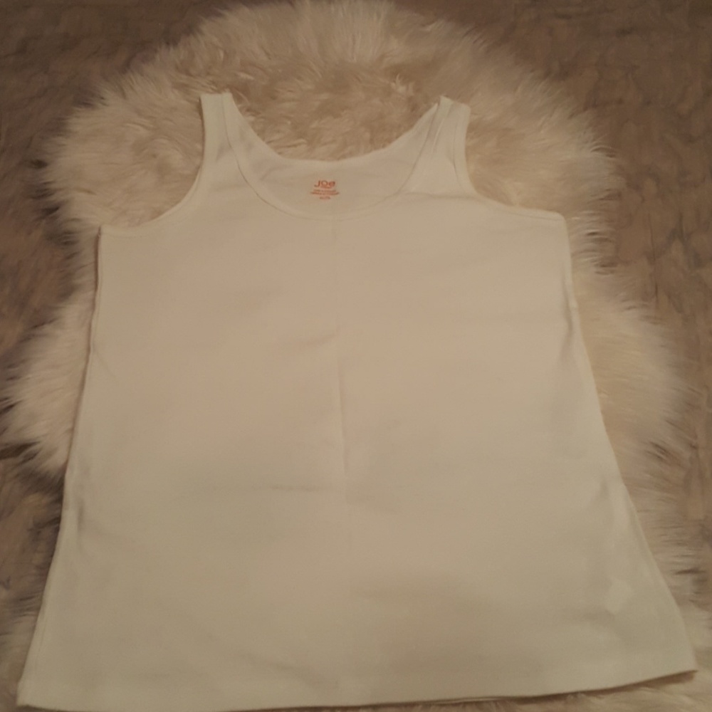 White tank top. NWOT